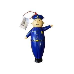 Policeman Ornament NÉW